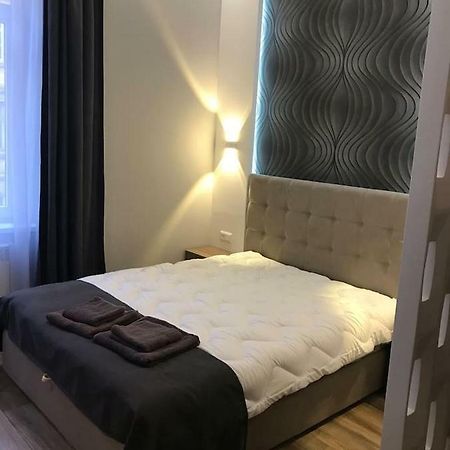 New Appartment-Studio Іn The Center Of Лвив Екстериор снимка
