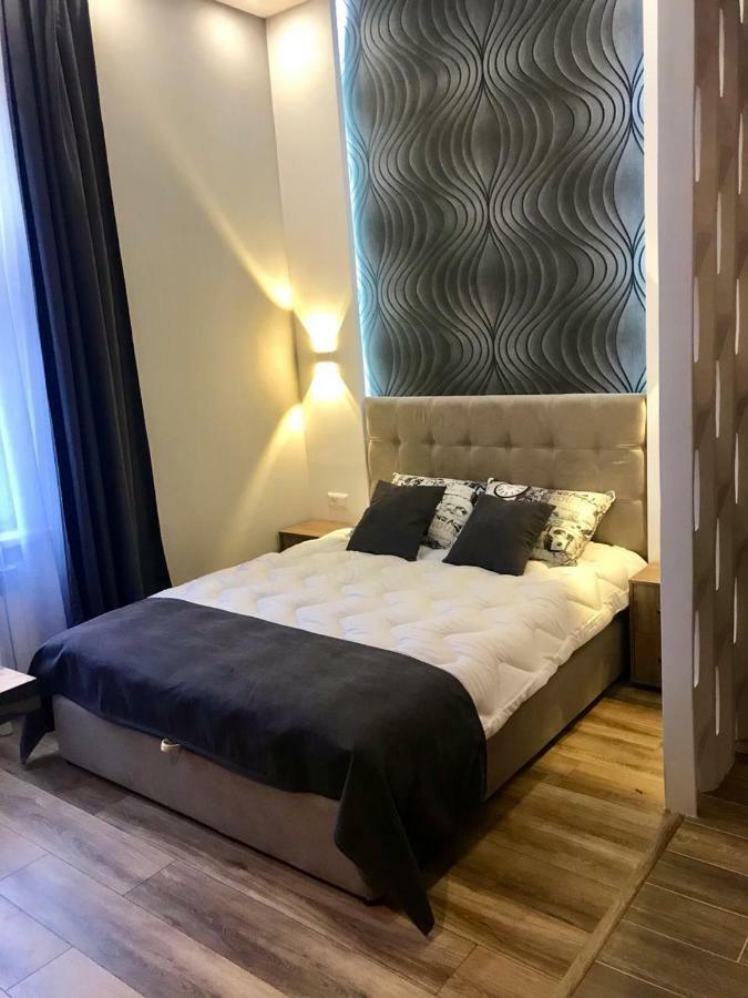 New Appartment-Studio Іn The Center Of Лвив Екстериор снимка
